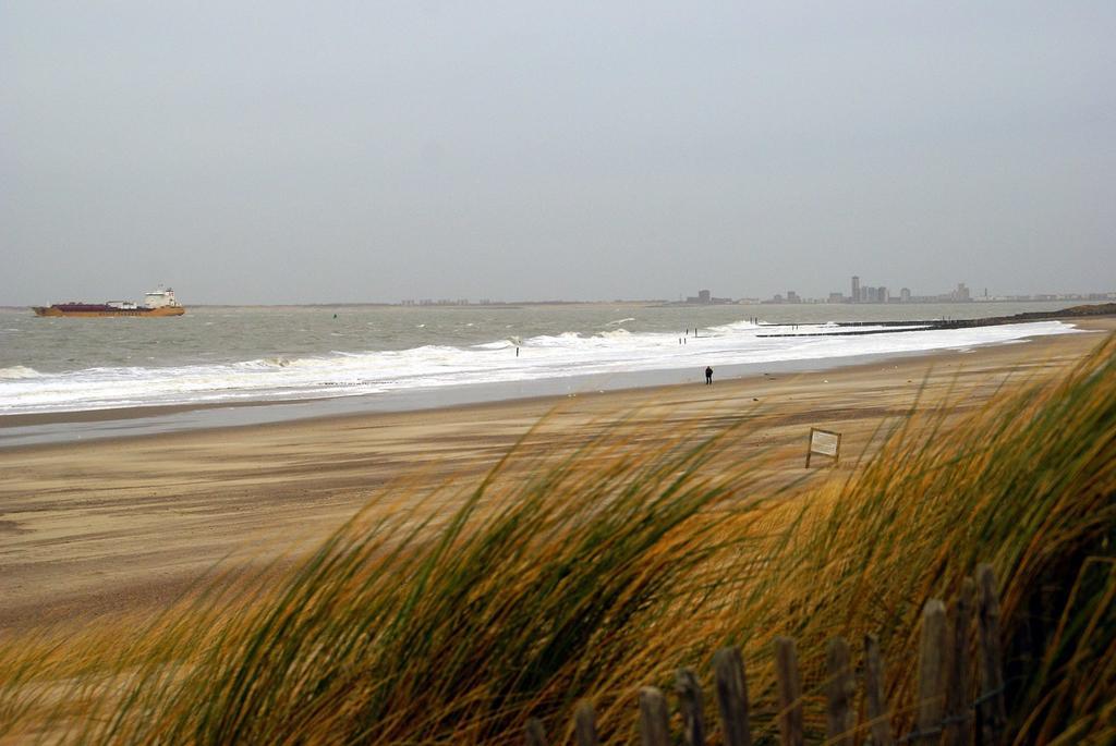 Appartement De Graanzolder Aan Zeeuwse Kust Hoofdplaat ภายนอก รูปภาพ